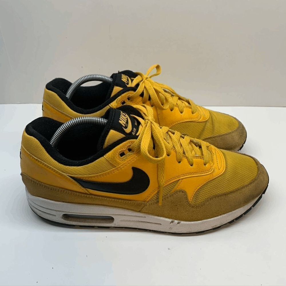 Nike Air Max 1 University Gold Black White Mens Size 11 rare BV1254-700 (READ)